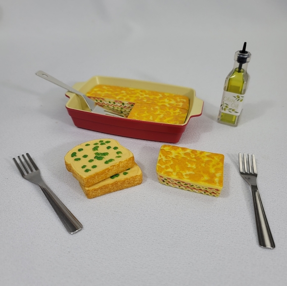 American Girl Truly Me Lasagna Dinner - Picture 10 of 10